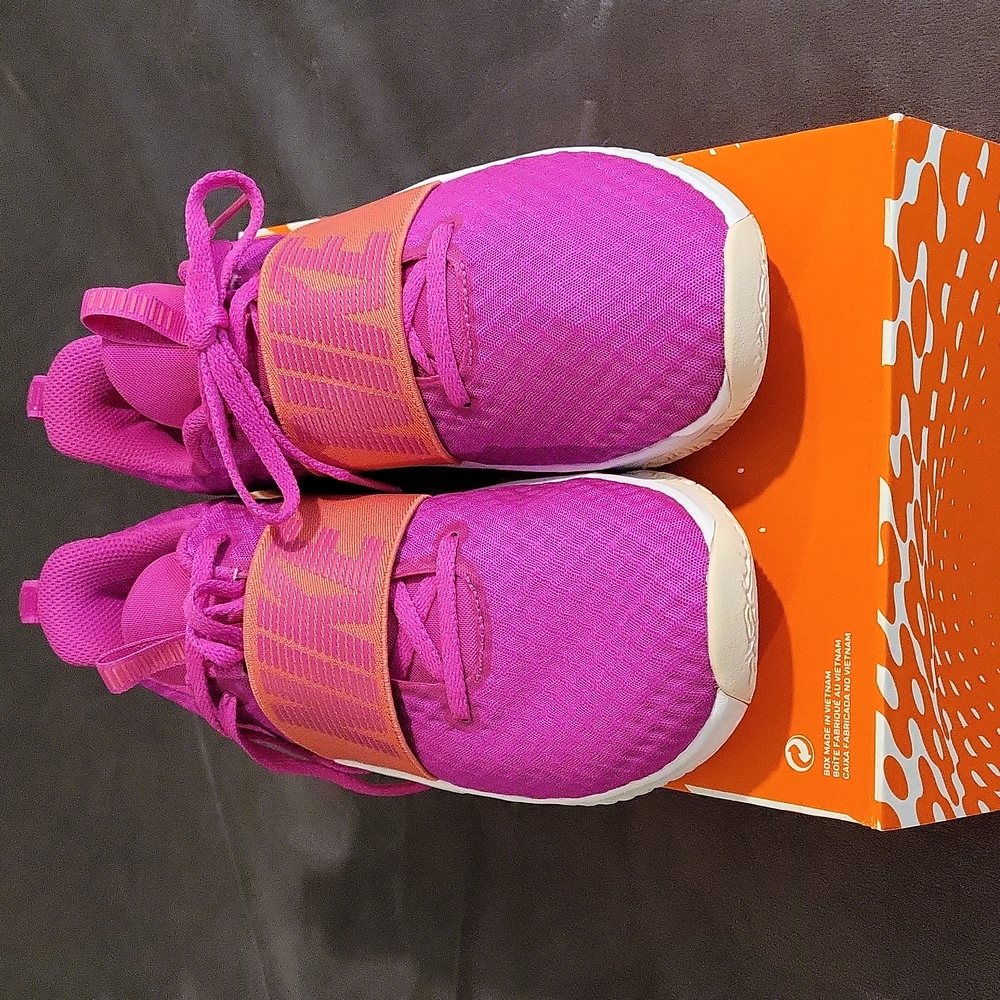 Nike shoes size 10